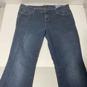 Womens Guess Jeans- Boot Cut Sz31 Medium Wash Measurements